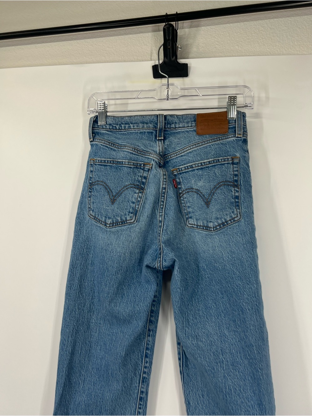 Levi’s Ribcage Straight Ankle Jeans Button Fly High Rise - Picture 6 of 8